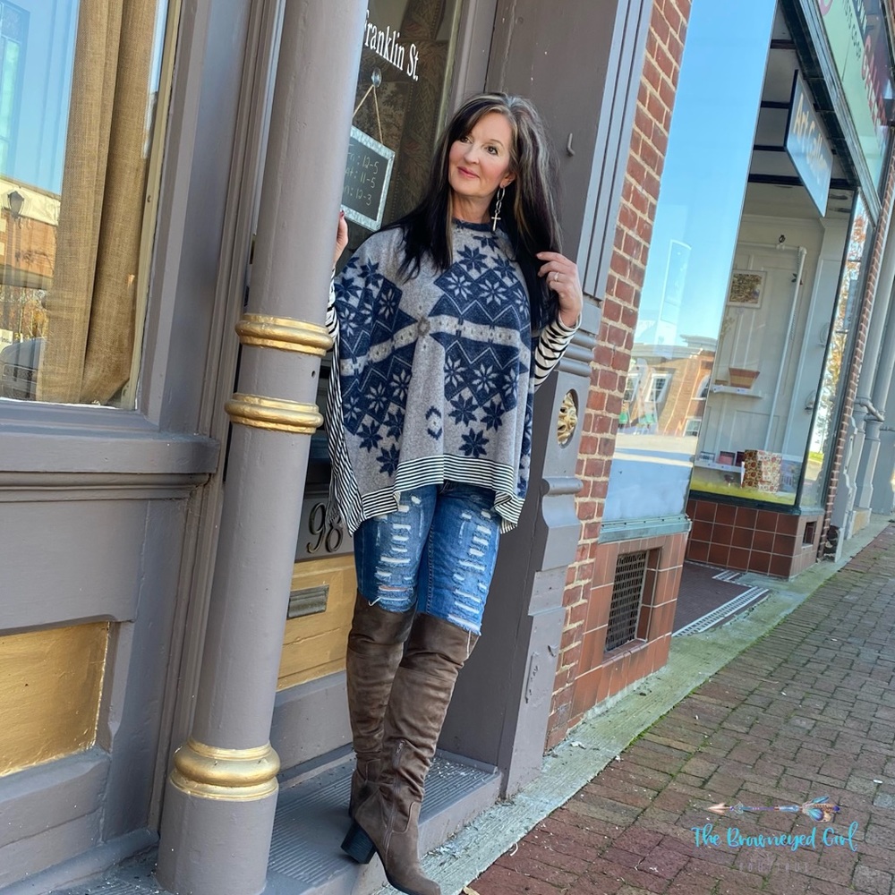 Winter Wonderland Snowflake Sweater Tunic - Picture 2 of 4